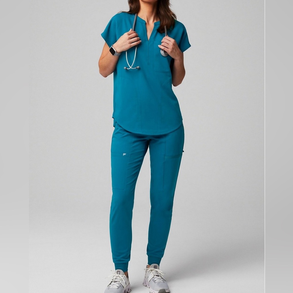 Fabletics Scrub Set Caribbean Blue